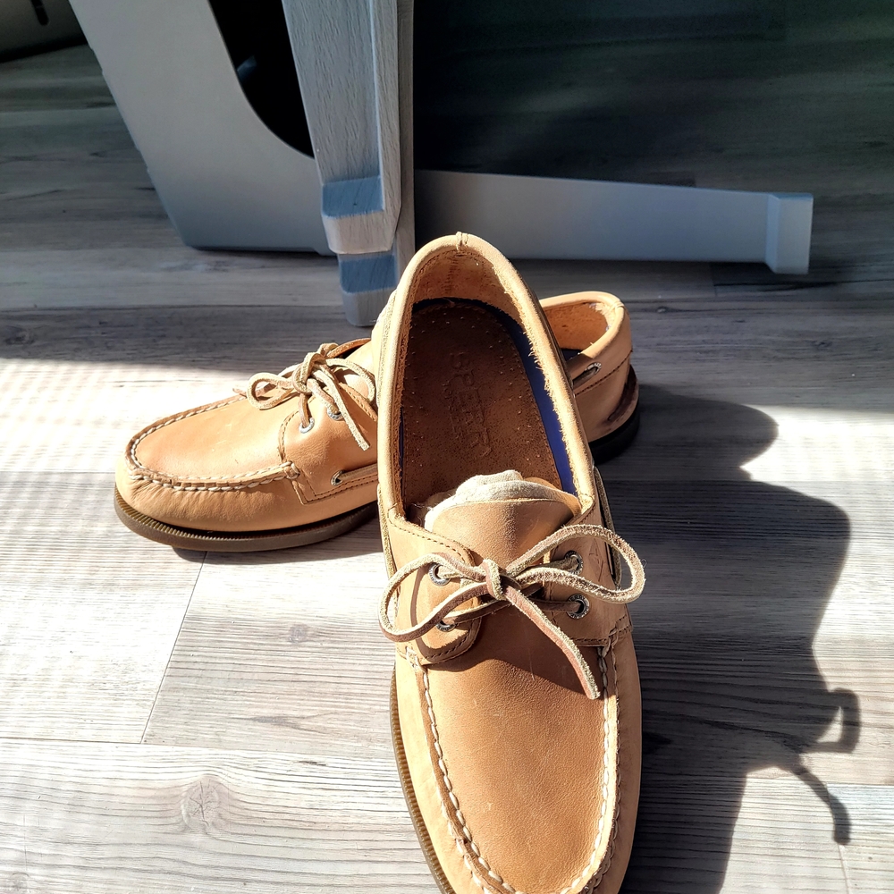 Sperry Light Brown/Tan Leather Boat Shoes -- Flawless & Perfect!